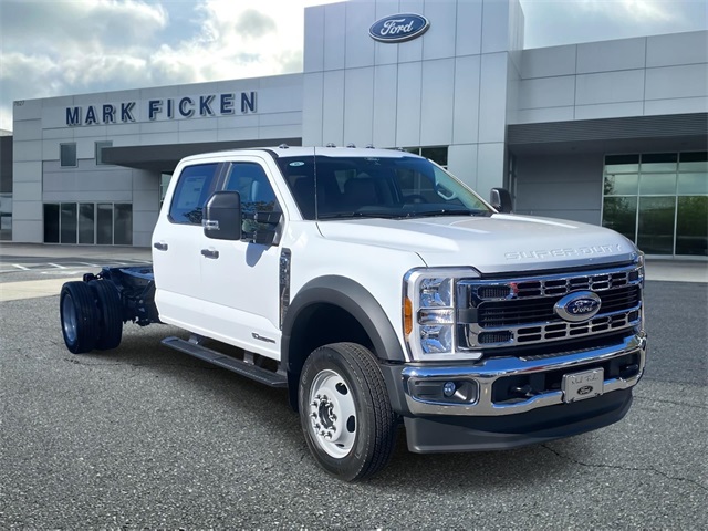 2026 Ford F-550 Super Duty Chassis Cab XL's photo