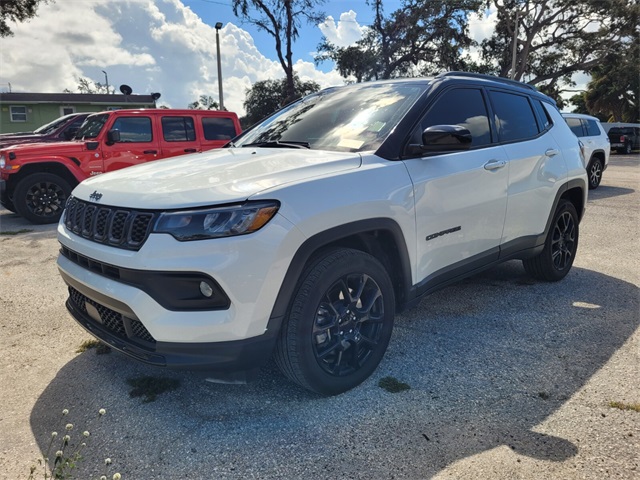 2024 Jeep Compass Altitude Special Edition photo 2