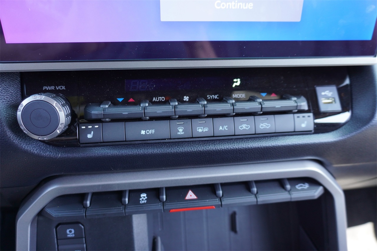 2025 Toyota Tundra SR5 photo 4