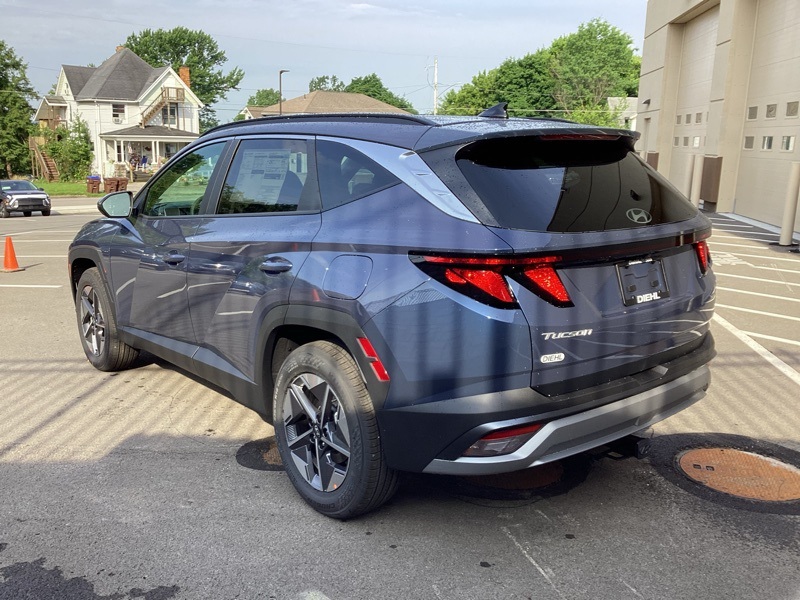 2025 Hyundai Tucson SEL photo 4
