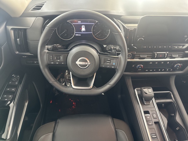 2024 Nissan Pathfinder SL photo 22