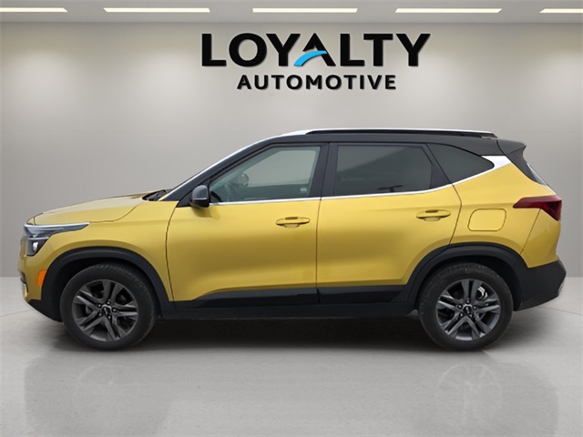 2021 Kia Seltos S photo 2