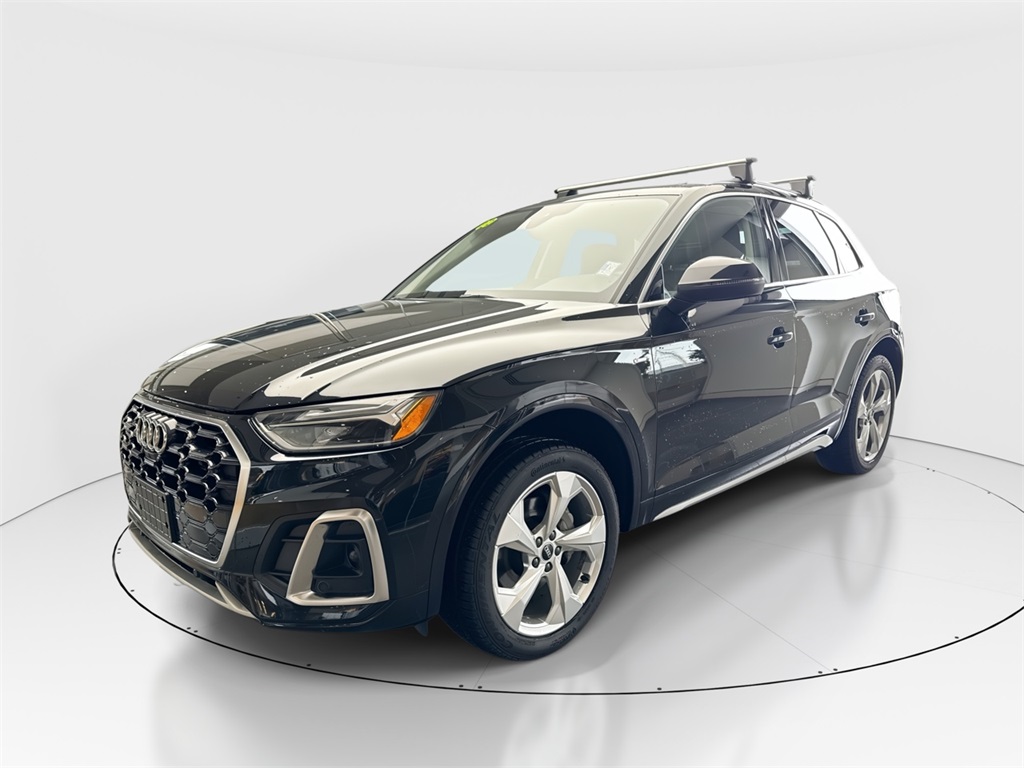 2022 Audi Q5 Premium Plus's photo