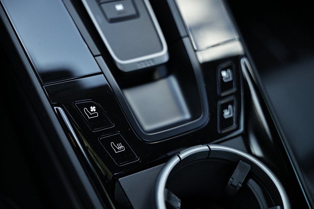 2023 Porsche 911 T photo 38