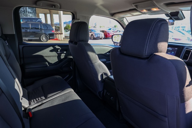 2024 Nissan Frontier SV photo 13