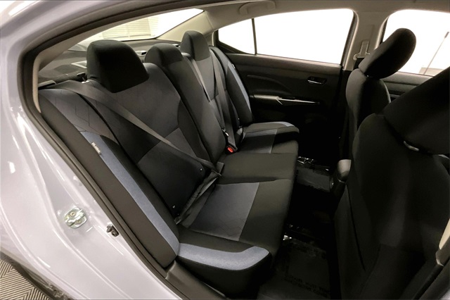 2025 Nissan Versa 1.6 SV photo 27