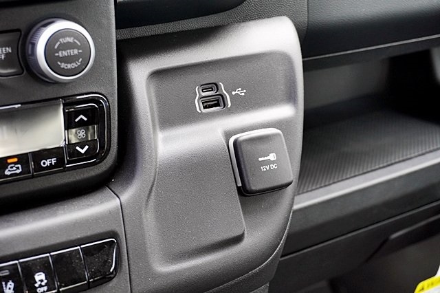 New 2024 Bright White Clear-Coat Exterior Paint RAM Super High Roof image 36