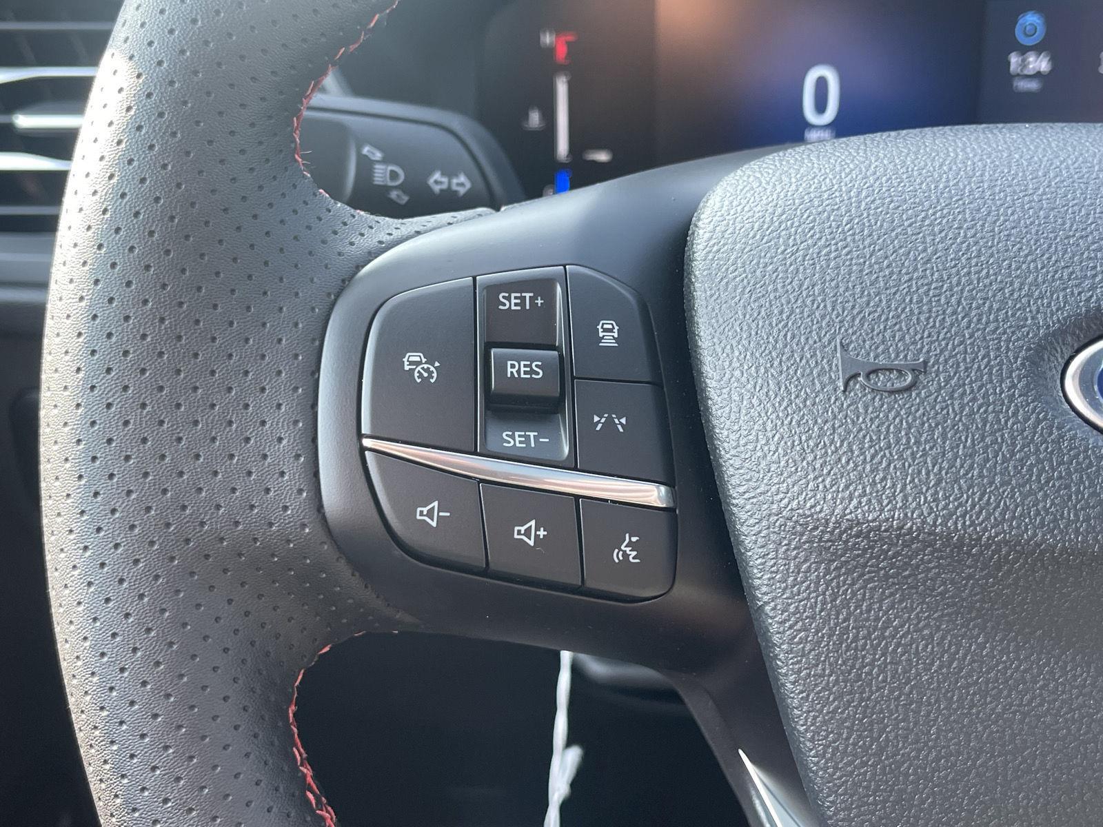 2025 Ford Escape ST-Line Select photo 26