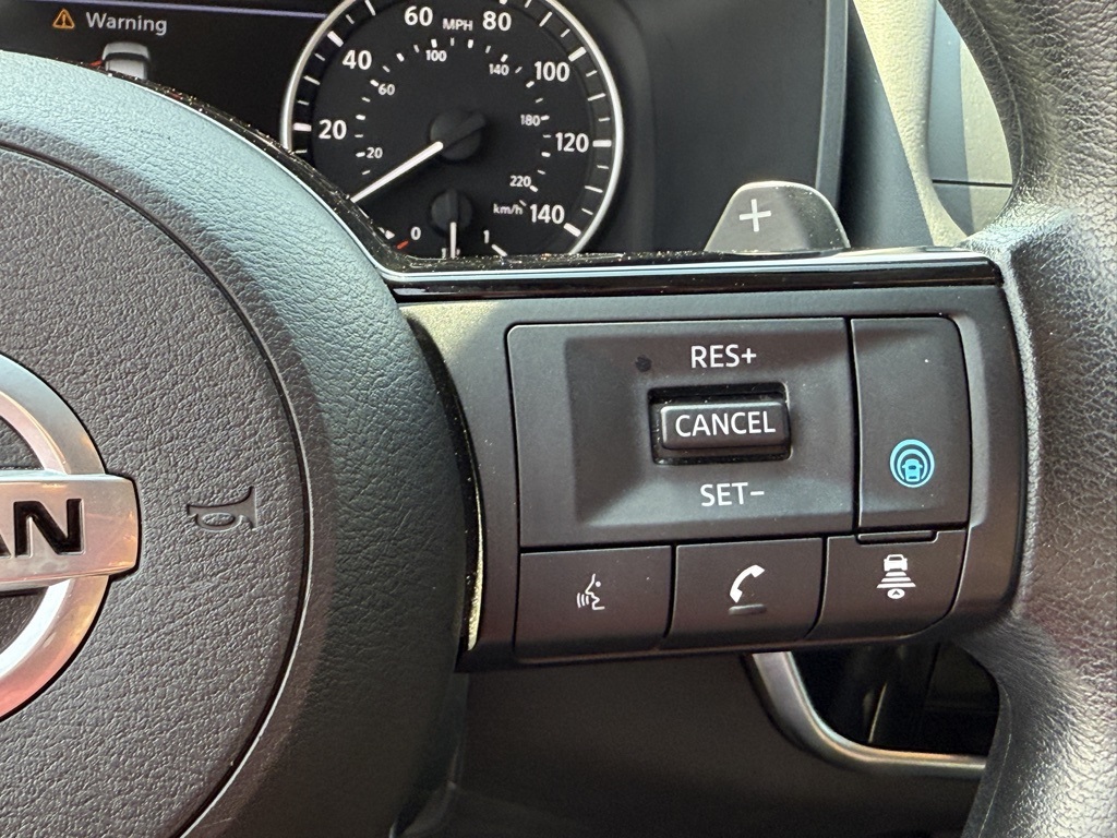 2021 Nissan Rogue SV photo 17