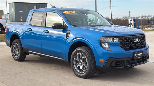 2025 Ford Maverick XLT's photo