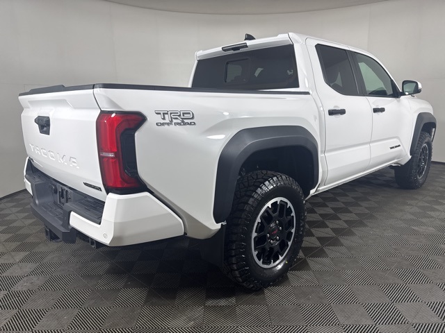 2024 Toyota Tacoma TRD photo 3