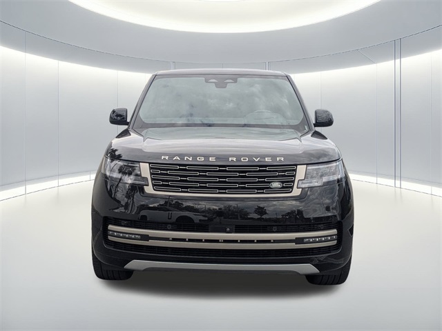 2024 Land Rover Range Rover SE photo 2
