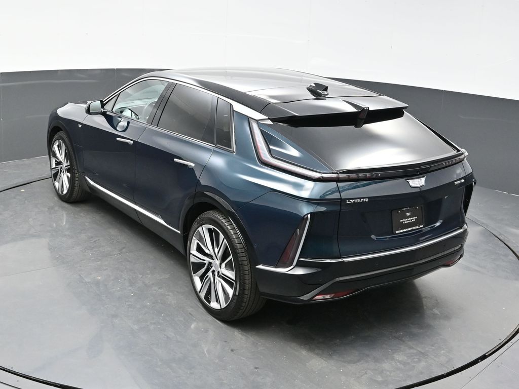 2025 Cadillac Lyriq Luxury photo 27