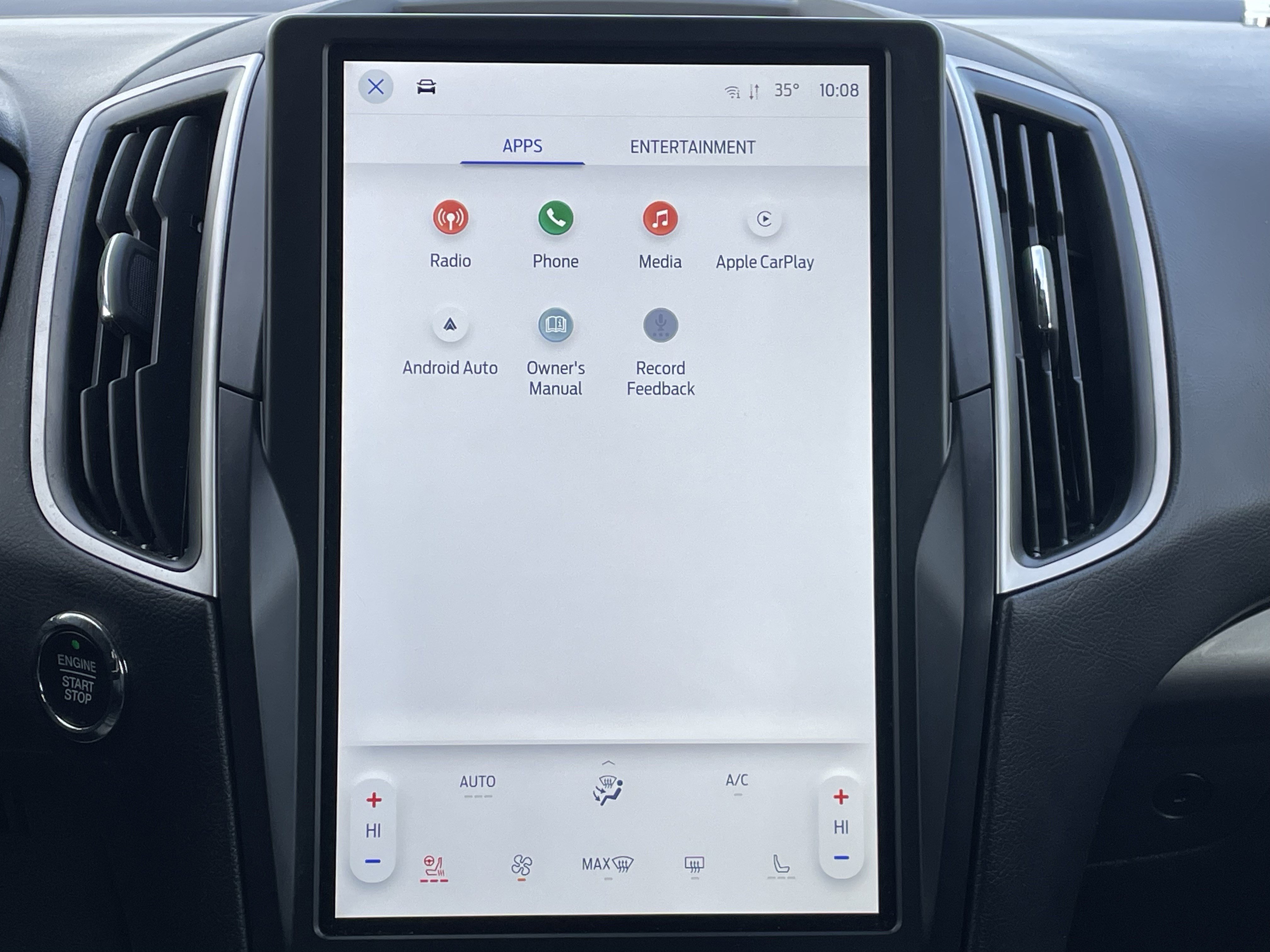 2024 Ford Edge SEL photo 2