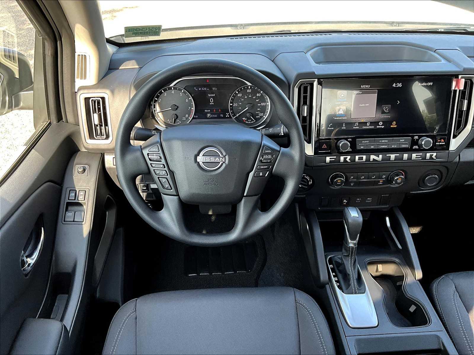 2025 Nissan Frontier SV photo 17