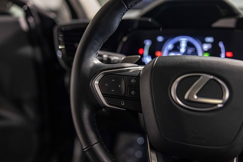 2025 LEXUS NX - Image 23
