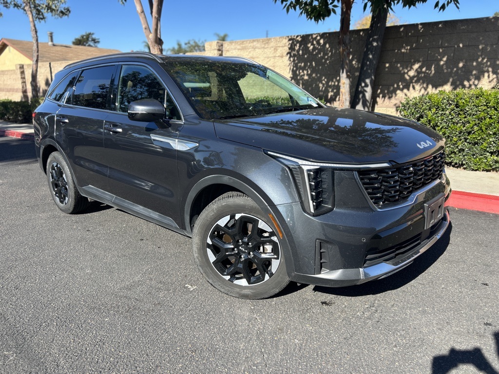 2024 Kia Sorento S's photo