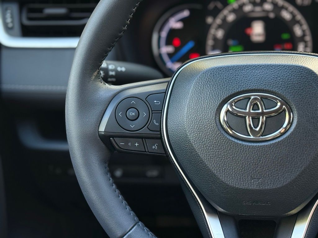 2024 Toyota RAV4 Hybrid XLE photo 22