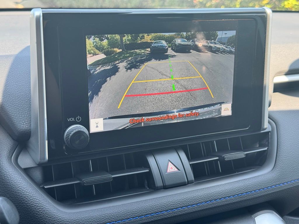 2024 Toyota RAV4 Hybrid SE photo 27