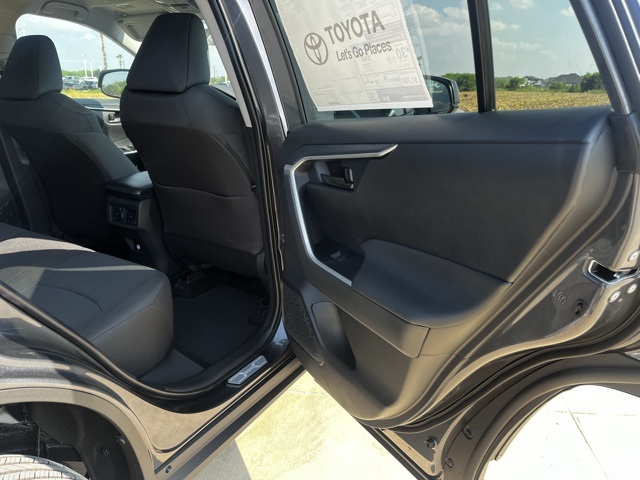 2025 Toyota RAV4 LE photo 14