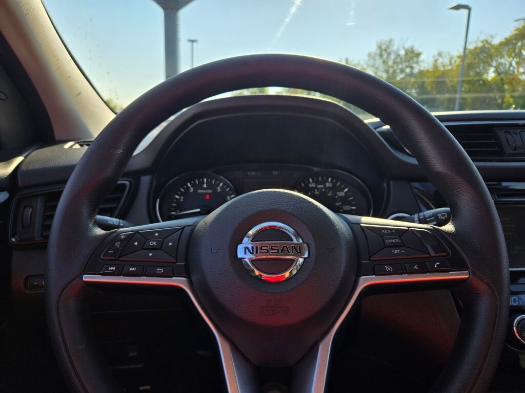 2019 Nissan Rogue Sport SV photo 26
