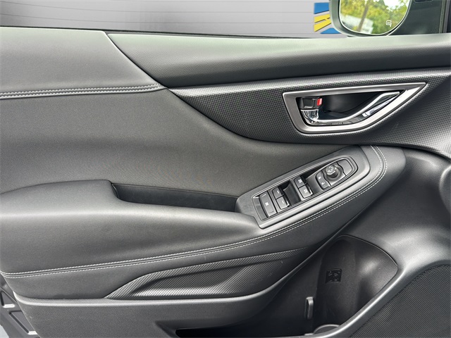2023 Subaru Forester Premium photo 17