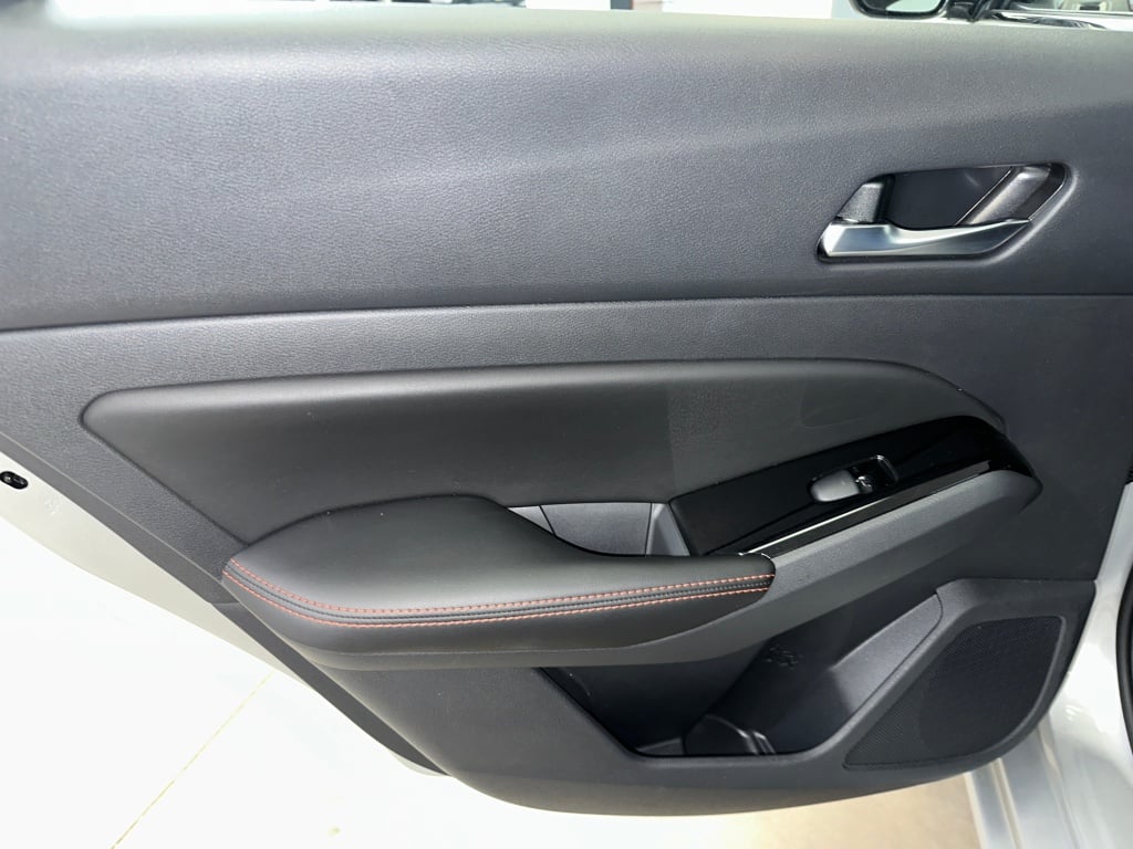 2023 Nissan Altima 2.5 SR photo 14