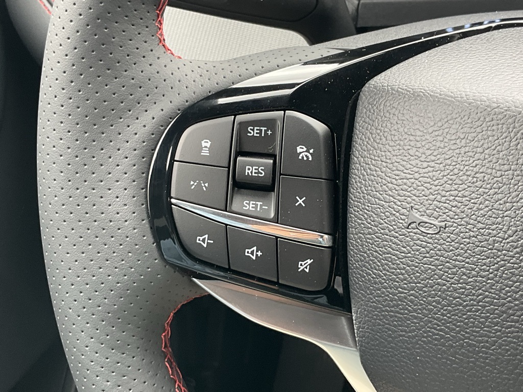 2025 Ford Explorer ST-Line photo 4