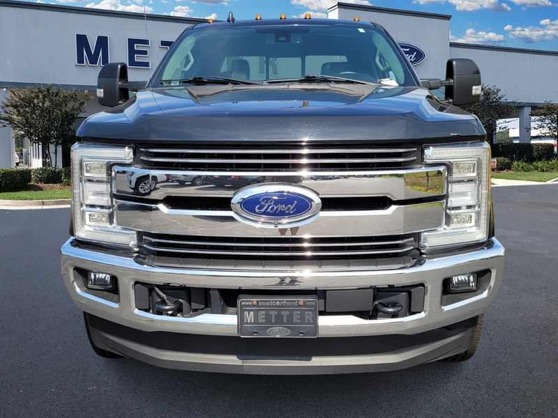 2019 Ford F-250 Lariat photo 2