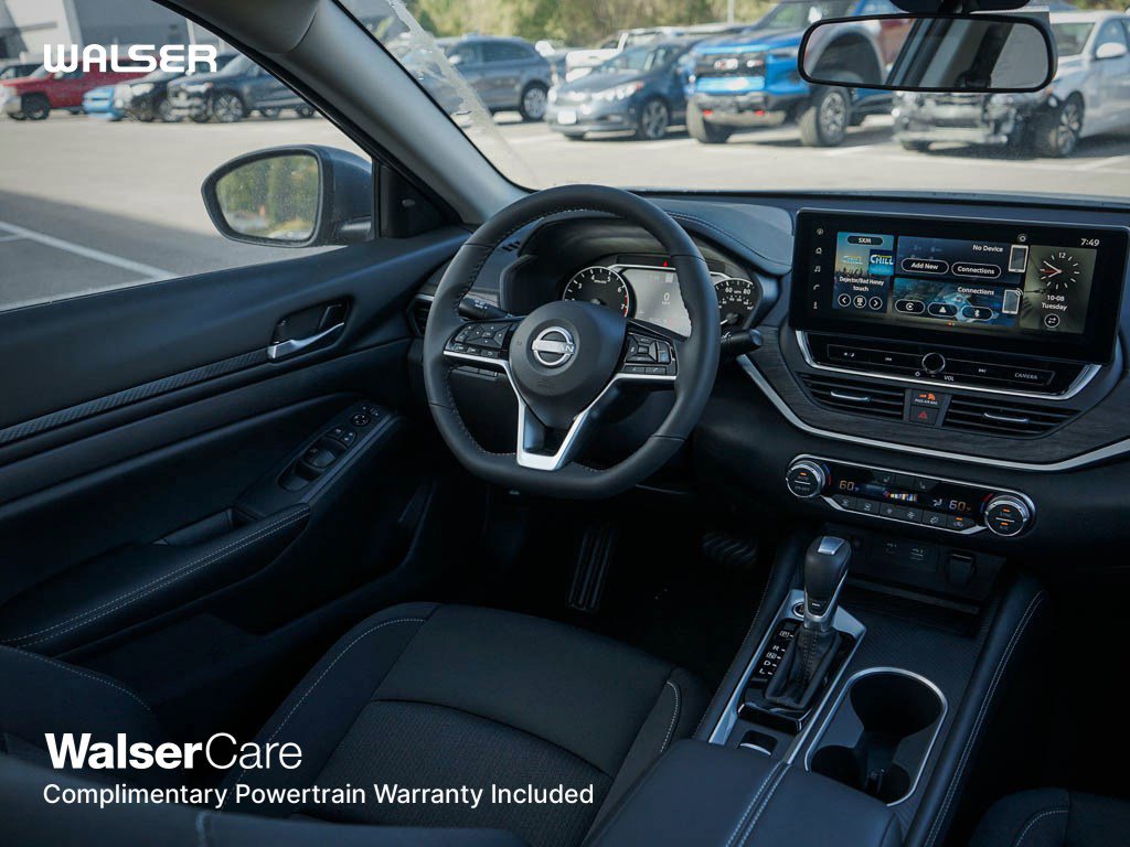 2025 Nissan Altima 2.5 SV photo 8