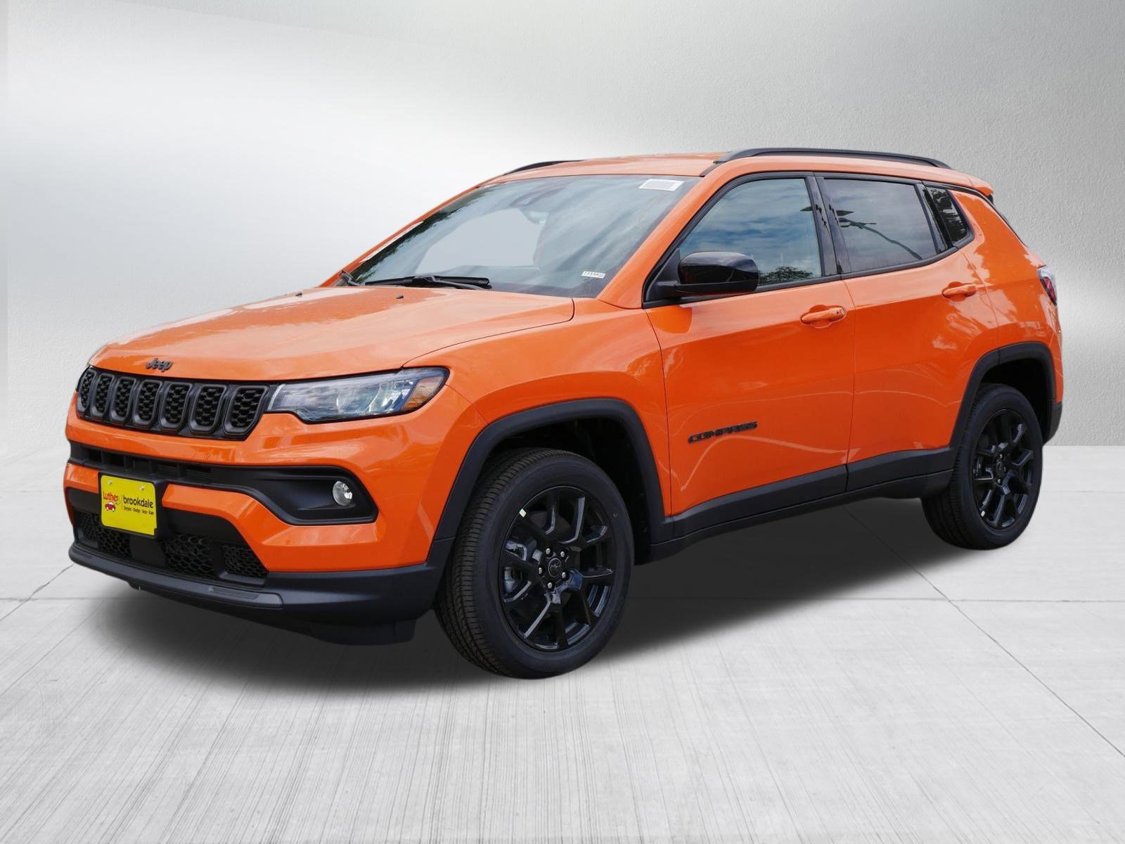 2026 Jeep Compass Latitude Altitude photo 3