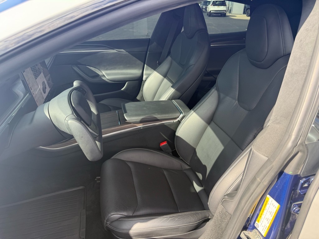 2021 Tesla Model S Plaid photo 15