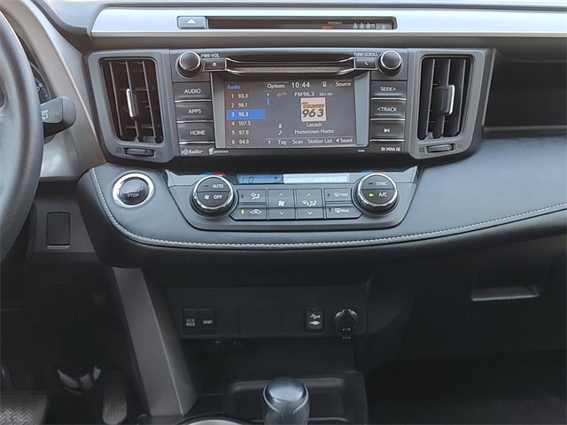 2018 Toyota RAV4 XLE photo 13