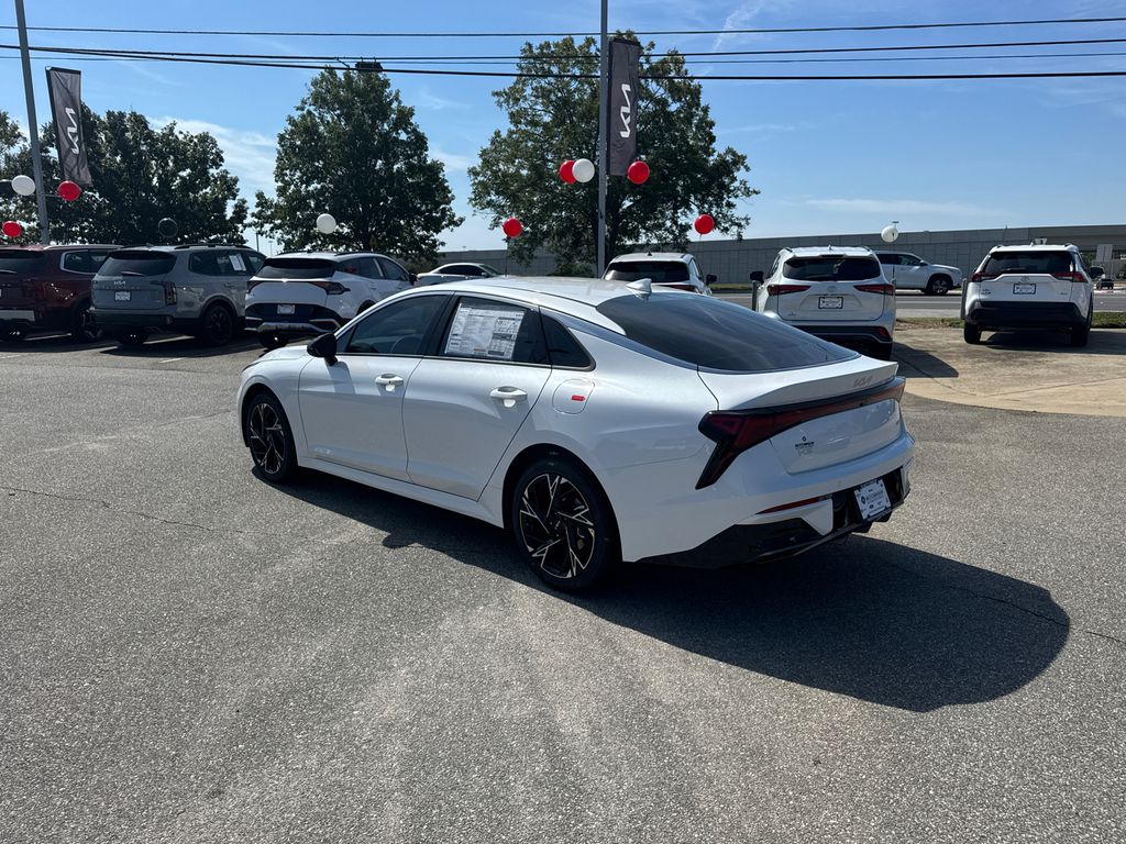 2026 Kia K5 GT-Line photo 5