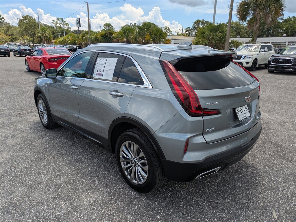 2024 Cadillac XT4 Premium Luxury photo 5