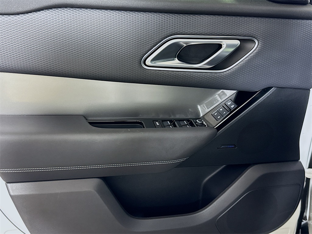 2023 Land Rover Range Rover Velar S photo 22