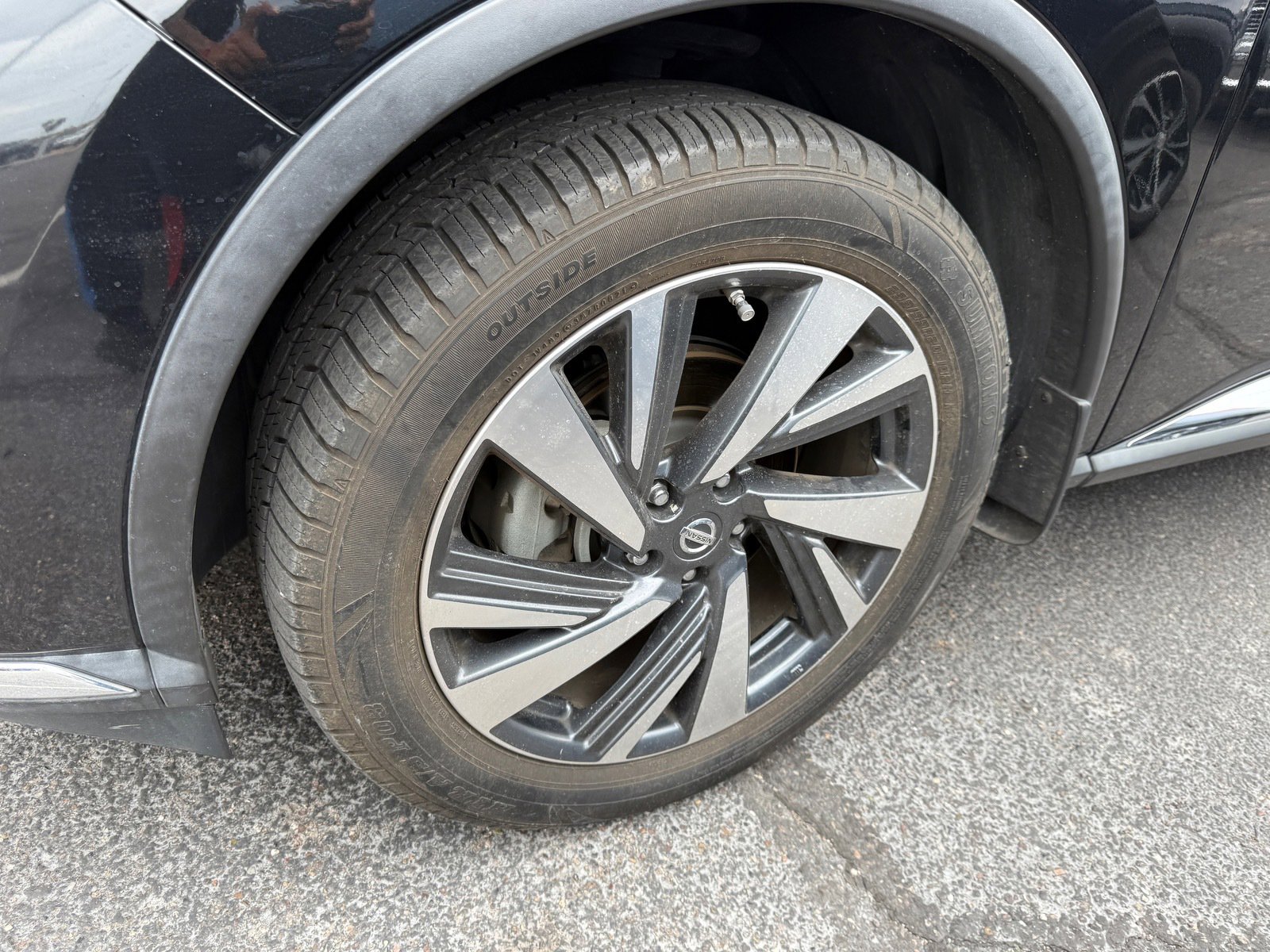 2017 Nissan Murano Platinum photo 2