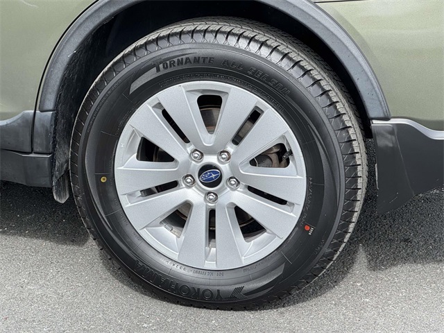 2018 Subaru Outback 2.5i Premium photo 11
