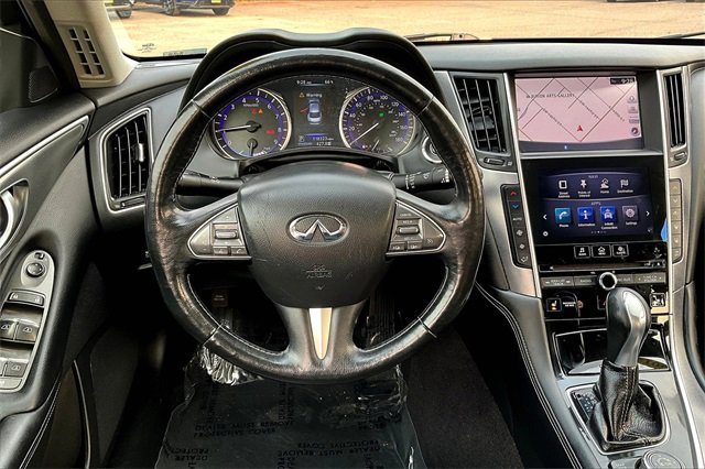 2015 Infiniti Q50 Hybrid Premium AWD photo 4