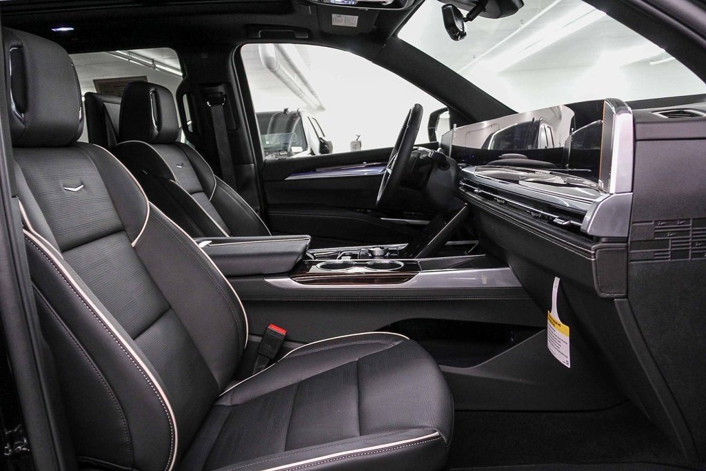 2026 Cadillac Escalade Luxury photo 16