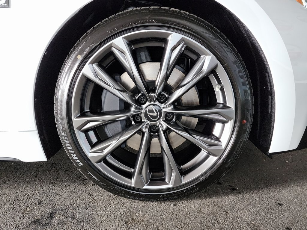 2025 Lexus IS 300 F SPORT photo 4