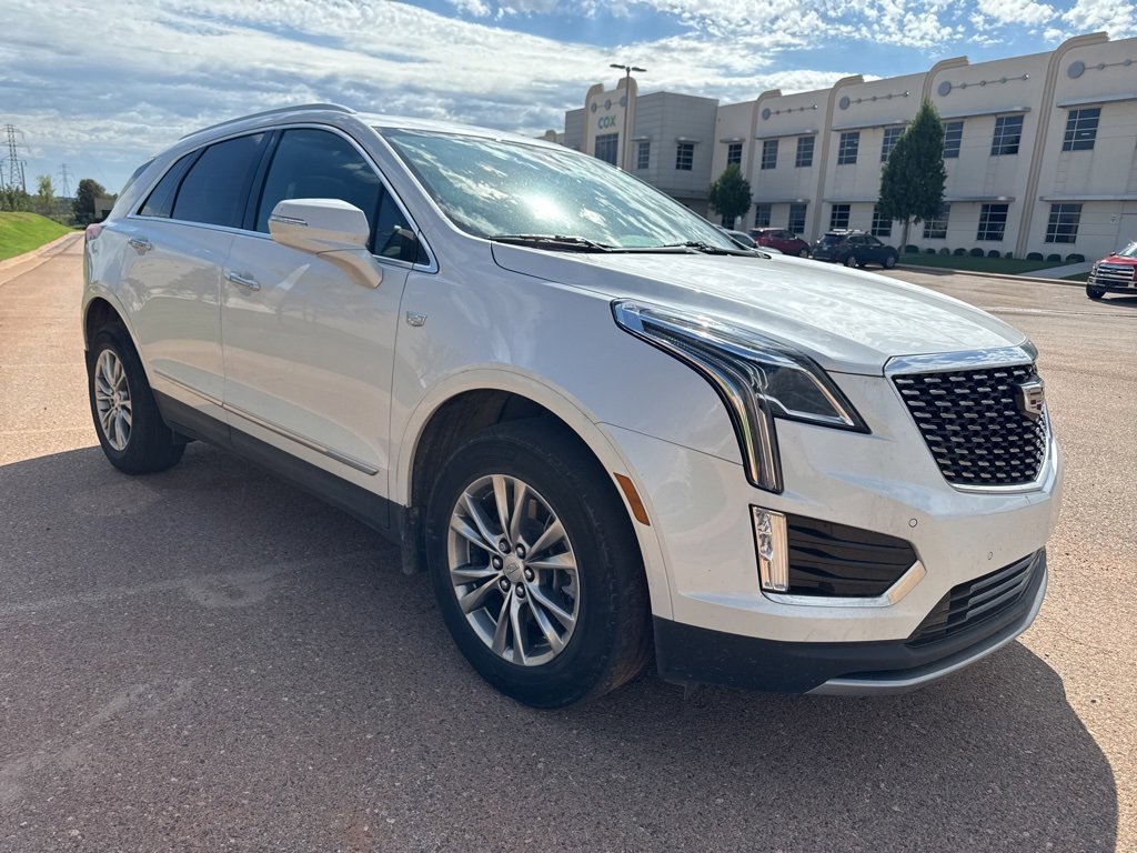 2022 Cadillac XT5 Premium Luxury photo 3