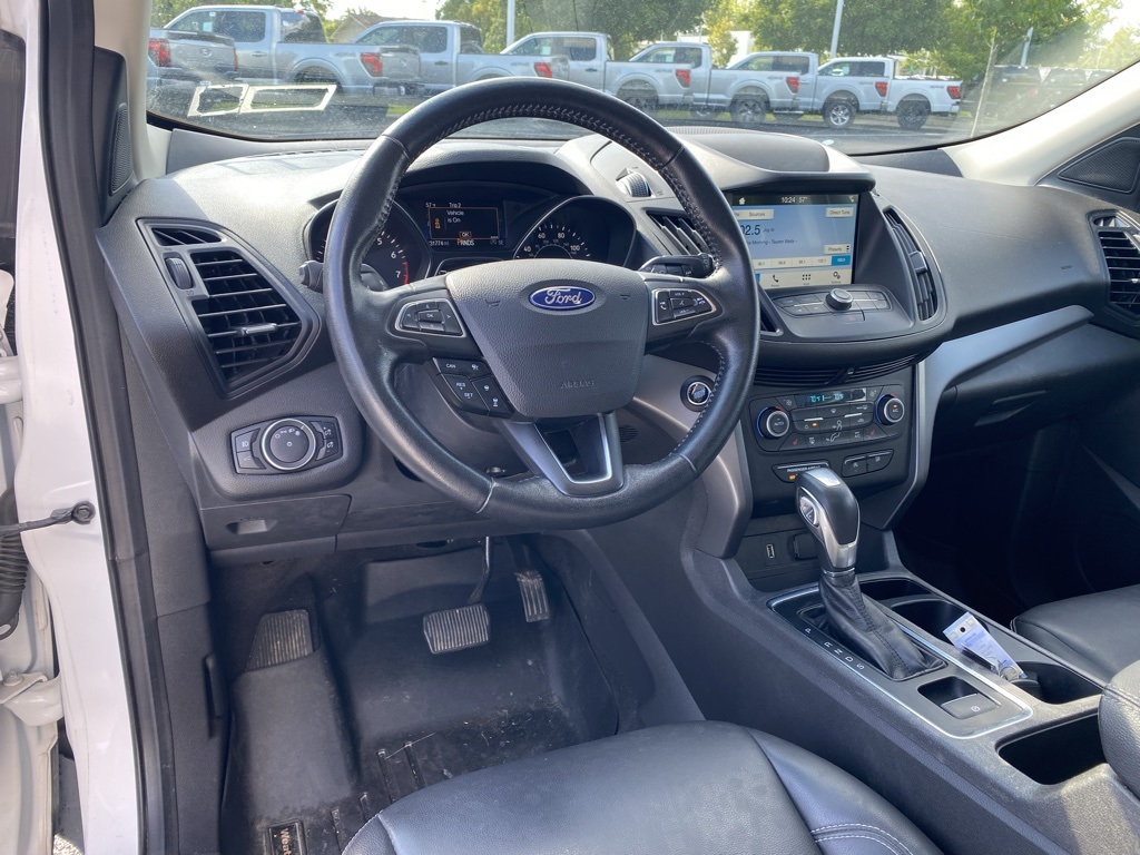 2019 Ford Escape SEL photo 4