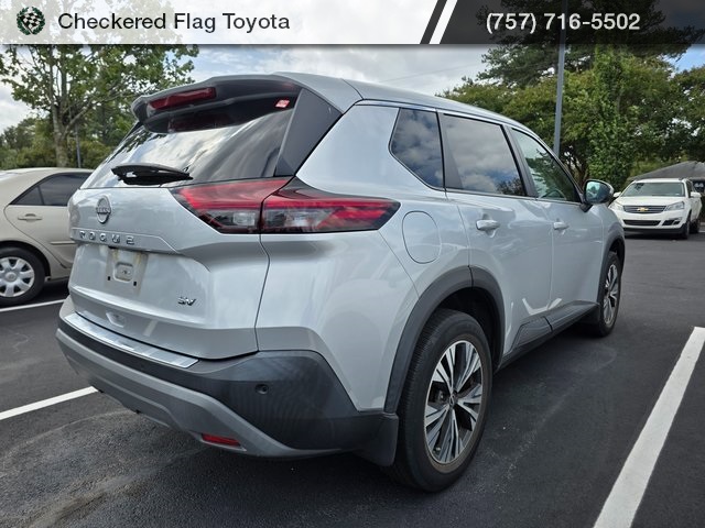 2022 Nissan Rogue SV photo 5