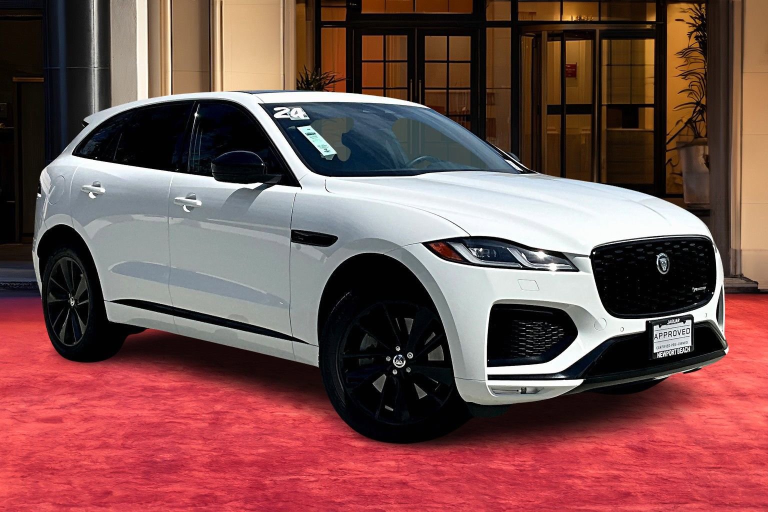 2024 Jaguar F-PACE P400 R-Dynamic S photo 10