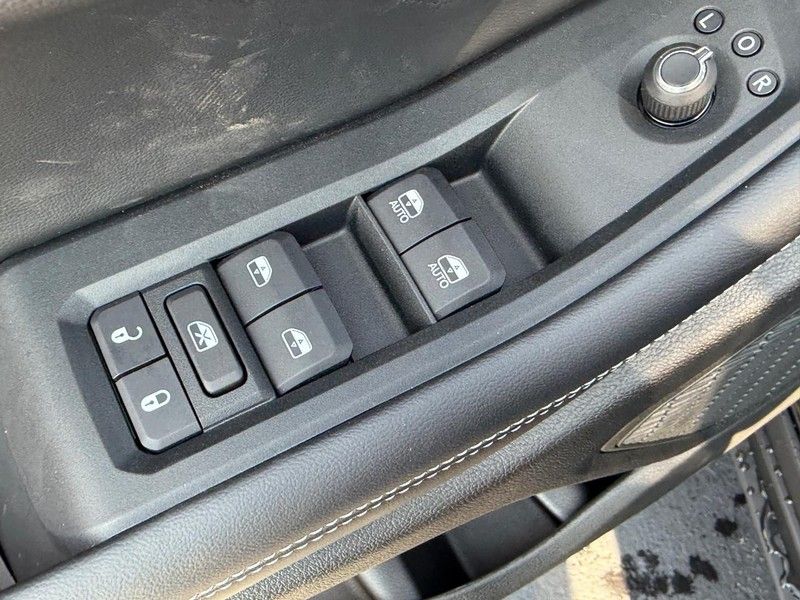 2025 Jeep Grand Cherokee Laredo X photo 8
