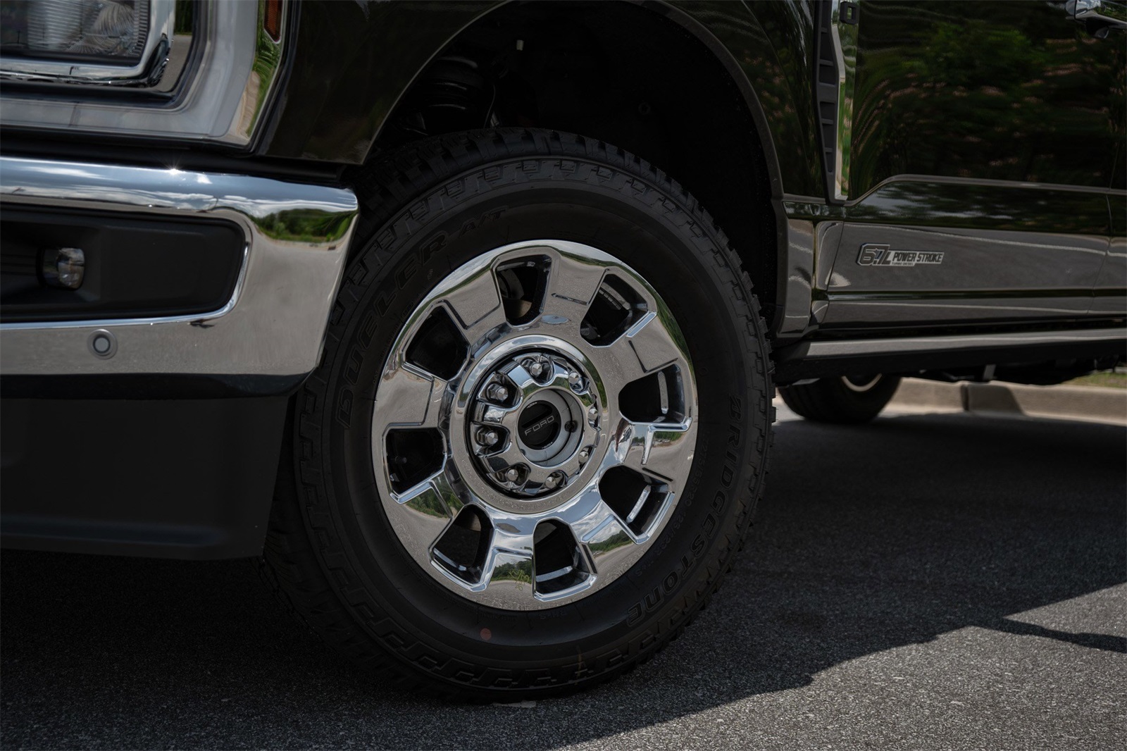 2025 Ford F-250 Lariat photo 4