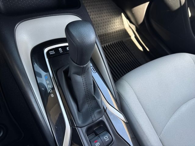 2022 Toyota Corolla Hybrid LE photo 14
