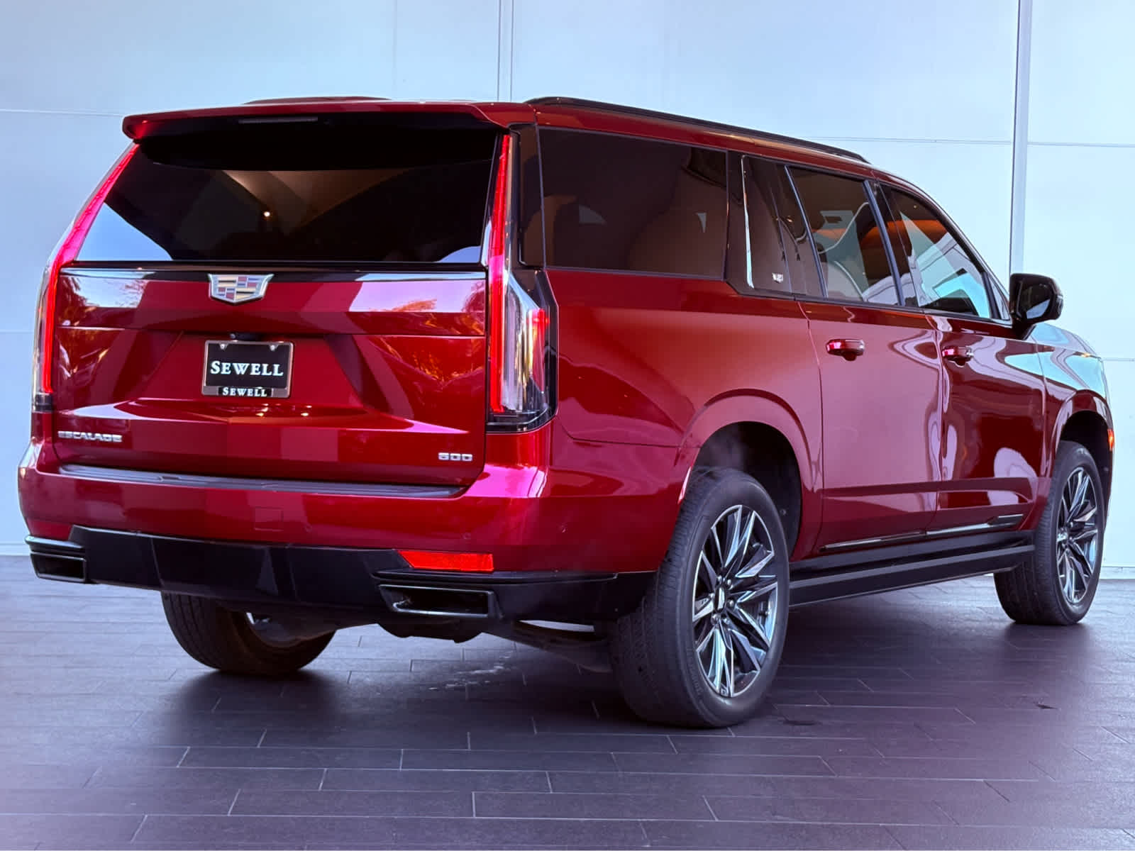 2023 Cadillac Escalade ESV Sport photo 4