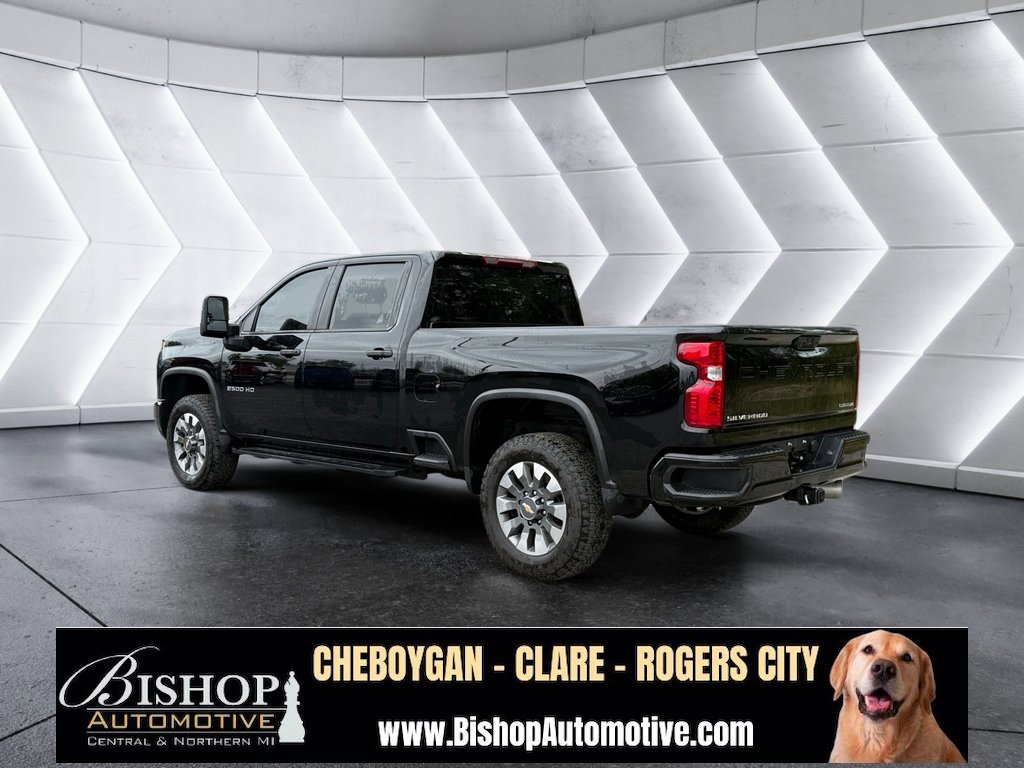 2024 Chevrolet Silverado 2500HD Custom photo 8